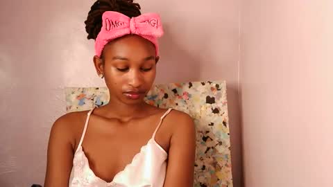 Snapshot of sexy_joyline chatting on 20, 12, 2025 joy online show from 20, 12, 2025