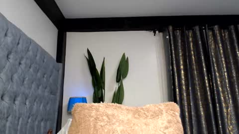 Snapshot of sexy_larisa chatting on 16, 7, 2026 larisa online show from 16, 7, 2026