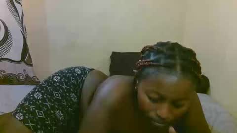 Snapshot of sexy_latasha chatting on 16, 9, 2025 sexy_latasha online show from 16, 9, 2025