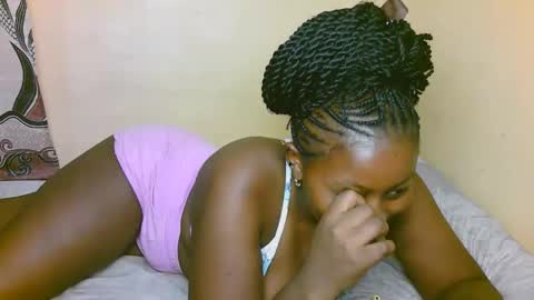 Snapshot of sexy_latasha chatting on 2, 10, 2025 sexy_latasha online show from 2, 10, 2025