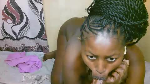 Snapshot of sexy_latasha chatting on 3, 10, 2025 sexy_latasha online show from 3, 10, 2025