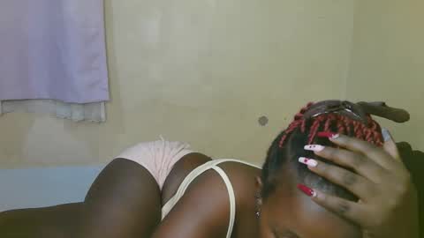 Snapshot of sexy_latasha chatting on 19, 11, 2025 sexy_latasha online show from 19, 11, 2025