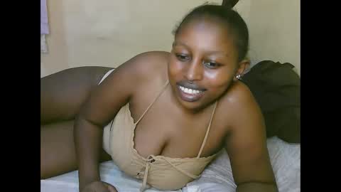 Snapshot of sexy_latasha chatting on 1, 12, 2025 sexy_latasha online show from 1, 12, 2025