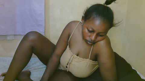 Snapshot of sexy_latasha chatting on 2, 12, 2025 sexy_latasha online show from 2, 12, 2025