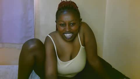 Snapshot of sexy_latasha chatting on 6, 1, 2026 sexy_latasha online show from 6, 1, 2026