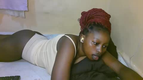 Snapshot of sexy_latasha chatting on 7, 1, 2026 sexy_latasha online show from 7, 1, 2026