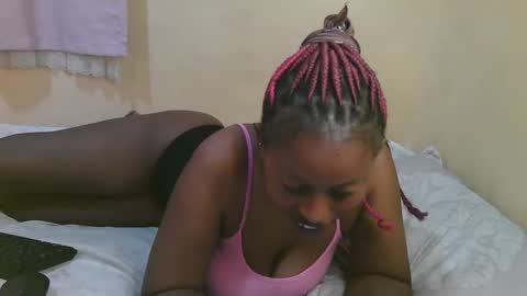 Snapshot of sexy_latasha chatting on 11, 4, 2026 sexy_latasha online show from 11, 4, 2026