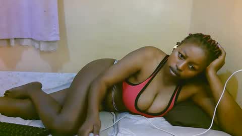 Snapshot of sexy_latasha chatting on 15, 4, 2026 sexy_latasha online show from 15, 4, 2026