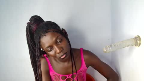 Snapshot of sexy_lilyyy chatting on 12, 10, 2025 lily online show from 12, 10, 2025