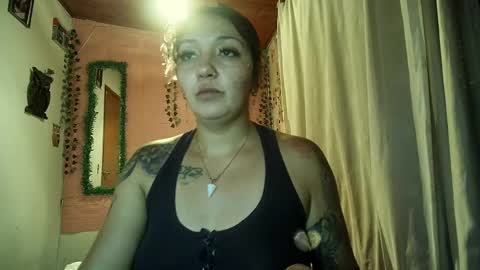 Snapshot of sexy_lolas chatting on 17, 4, 2026 sexy lolas online show from 17, 4, 2026