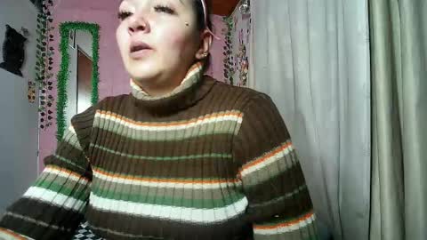 Snapshot of sexy_lolas chatting on 26, 4, 2026 sexy lolas online show from 26, 4, 2026