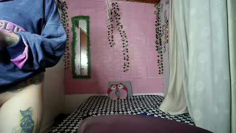 Snapshot of sexy_lolas chatting on 12, 5, 2026 sexy lolas online show from 12, 5, 2026