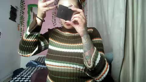 Snapshot of sexy_lolas chatting on 26, 5, 2026 sexy lolas online show from 26, 5, 2026