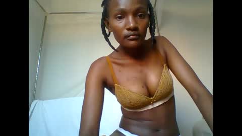 Snapshot of sexy_lucy012 chatting on 15, 1, 2025 sexy_lucy012 online show from 15, 1, 2025