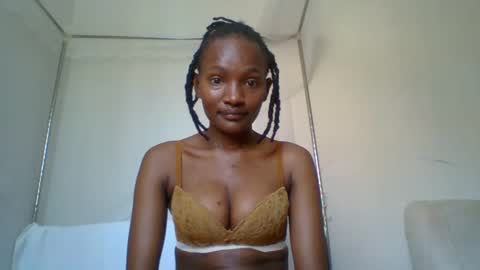 Snapshot of sexy_lucy012 chatting on 20, 1, 2025 sexy_lucy012 online show from 20, 1, 2025
