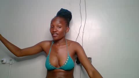 Snapshot of sexy_lucy012 chatting on 24, 2, 2025 sexy_lucy012 online show from 24, 2, 2025