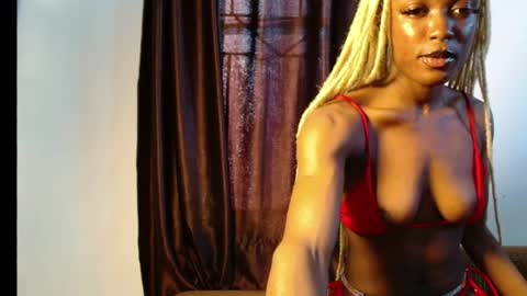 Snapshot of sexy_maureen chatting on 18, 6, 2026 maggi online show from 18, 6, 2026
