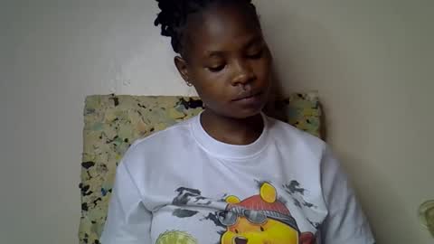 Snapshot of sexy_molyne chatting on 15, 4, 2026 Molyne online show from 15, 4, 2026