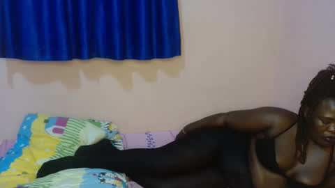 Snapshot of sexy_mummy2 chatting on 23, 2, 2026 lina online show from 23, 2, 2026