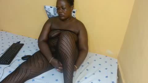 sexy_mummy25 online show from 20, 12, 2025