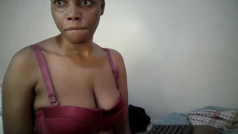 sexy_muna2 online show from 15, 5, 2026