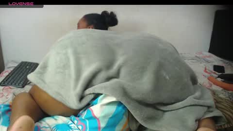 Jhoana online show from 2, 2, 2025