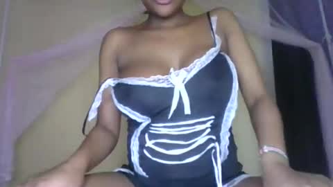 Snapshot of sexy_short chatting on 23, 10, 2025 Janet online show from 23, 10, 2025