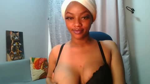 Snapshot of sexy_sweetcandy chatting on 9, 10, 2025 sexy sweetcandy online show from 9, 10, 2025