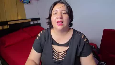 Snapshot of sexy_ticki chatting on 7, 4, 2026 janel online show from 7, 4, 2026