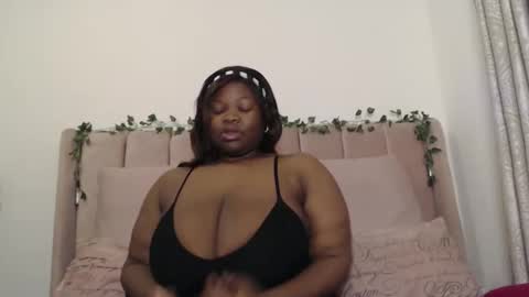 Snapshot of sexyangiexx chatting on 16, 9, 2025 Angie online show from 16, 9, 2025