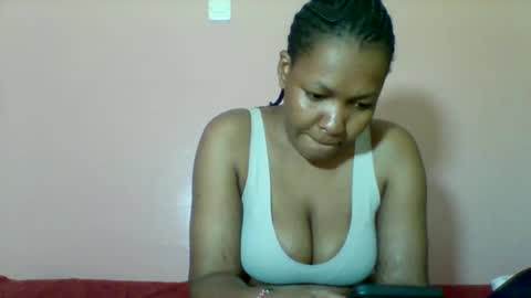 Snapshot of sexyapple2002 chatting on 25, 11, 2025 sexyapple2002 online show from 25, 11, 2025