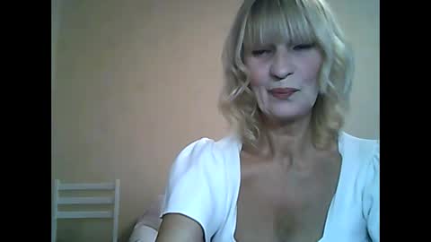 Snapshot of sexybabyforyou chatting on 15, 10, 2025 sexybabyforyou online show from 15, 10, 2025