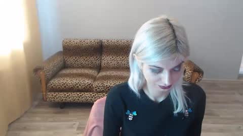 Snapshot of sexybeatriice chatting on 2, 1, 2025 sexybeatriice online show from 2, 1, 2025