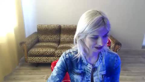 Snapshot of sexybeatriice chatting on 25, 2, 2025 sexybeatriice online show from 25, 2, 2025