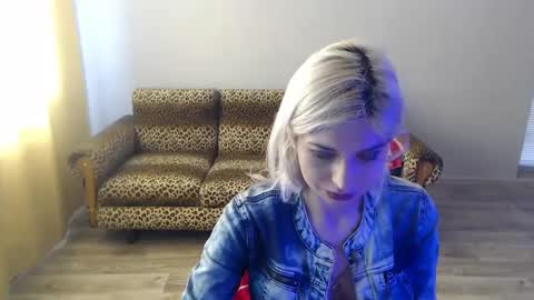 Snapshot of sexybeatriice chatting on 6, 3, 2025 sexybeatriice online show from 6, 3, 2025