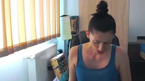 Snapshot of sexybeeaa chatting on 1, 7, 2026 SexyBea online show from 1, 7, 2026