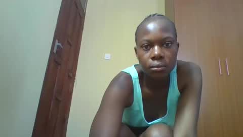 Sexybilha483 online show from 12, 2, 2025
