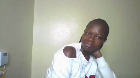 Sexybilha483 online show from 5, 3, 2025