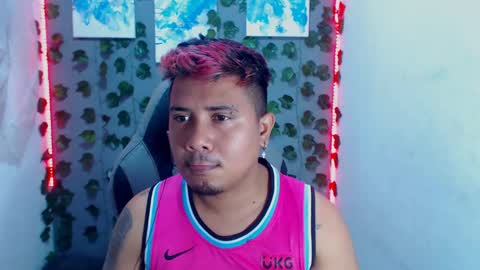 Snapshot of sexyblackboy_cum chatting on 11, 1, 2025 Jonas Cum BARBER IN TRAINING online show from 11, 1, 2025
