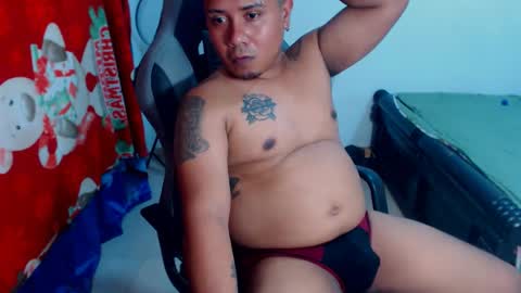 Snapshot of sexyblackboy_cum chatting on 16, 9, 2025 Jonas Cum BARBER IN TRAINING online show from 16, 9, 2025