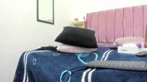 sexybrown_2005 online show from 21, 12, 2024