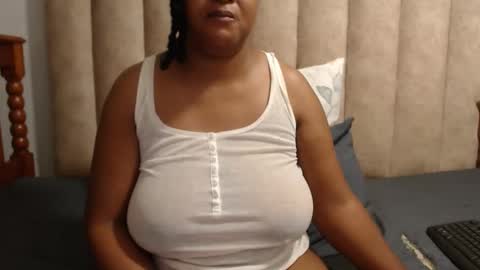 Snapshot of sexybustyxx chatting on 31, 3, 2026 sexybustyxx online show from 31, 3, 2026