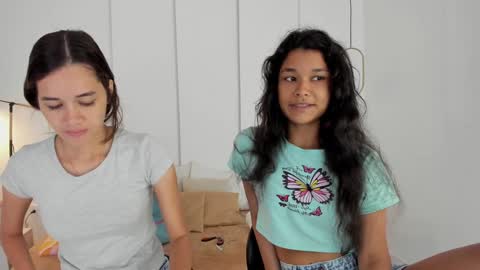 Snapshot of sexychanell_18 chatting on 6, 12, 2024 chanell and yina online show from 6, 12, 2024