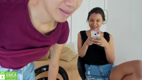 Snapshot of sexychanell_18 chatting on 17, 12, 2024 chanell and yina online show from 17, 12, 2024