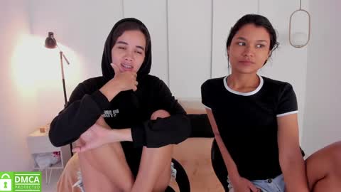 Snapshot of sexychanell_18 chatting on 12, 1, 2025 chanell and yina online show from 12, 1, 2025