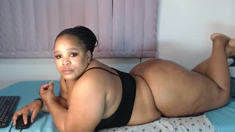 SEXYCHILL online show from 4, 10, 2025