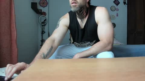 Antonioylola online show from 25, 12, 2024