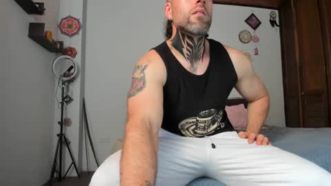 Antonioylola online show from 25, 12, 2024