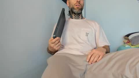 Antonioylola online show from 22, 2, 2025