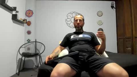 Antonioylola online show from 8, 11, 2025